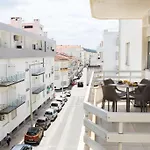 Casa Do Mike - Cozy 1 Bedroom Steps From The Apartment Nazare