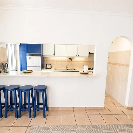 Casa Do Mike - Cozy 1 Bedroom Steps From The Apartmán *